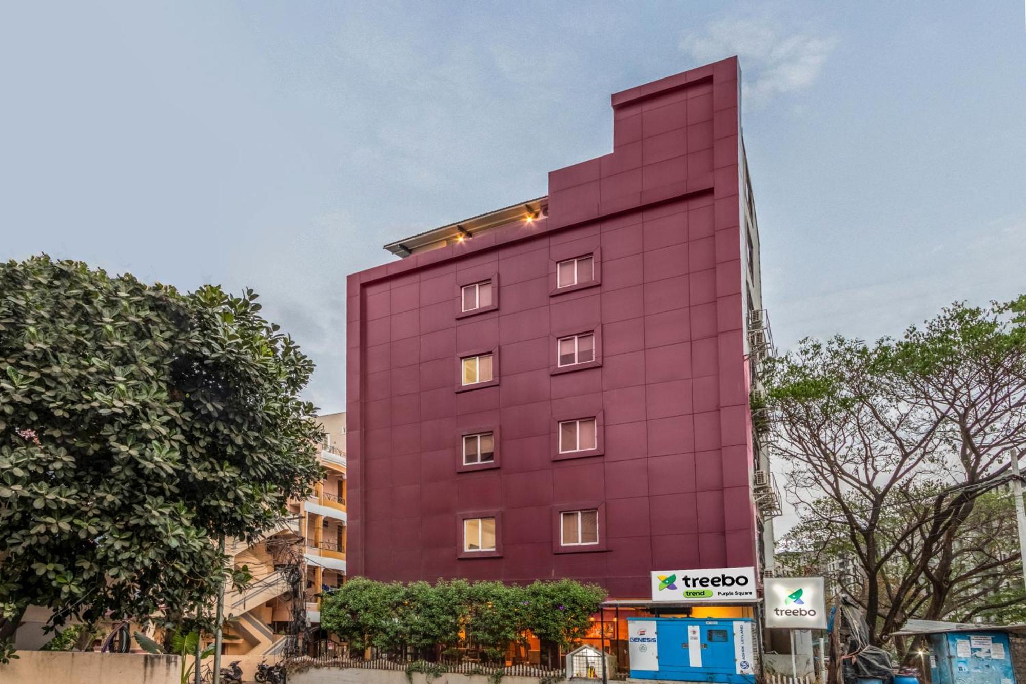 Treebo Purple Square Hotell Hyderabad Exteriör bild